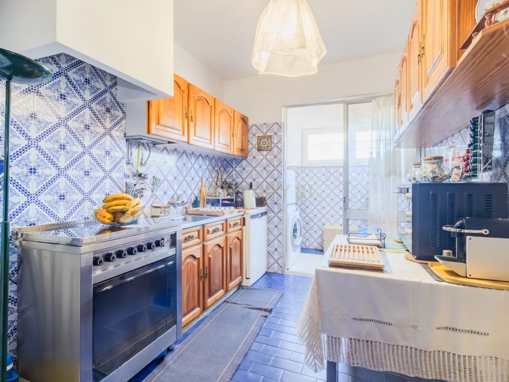 🏡 Apartamento T2 com Elevador no Coração de Alcobaça - Image 9