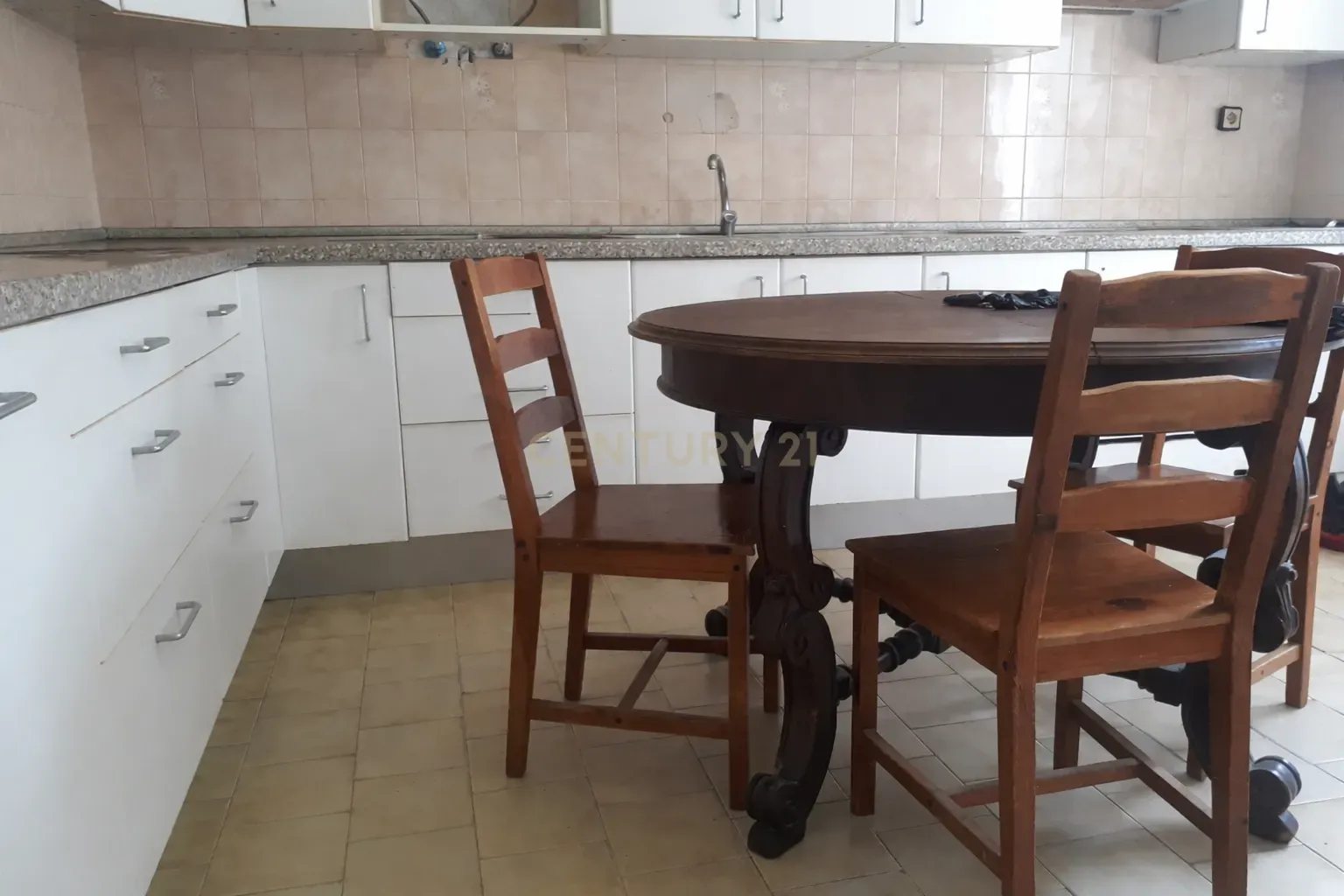 Fotografia 4 de Exclusivo | Terreno com Benfeitorias em Santo Isidro de Pegões