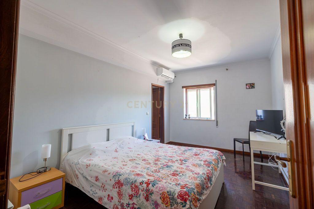 Fotografia 9 de Apartamento T3 no coração da vila de Arganil