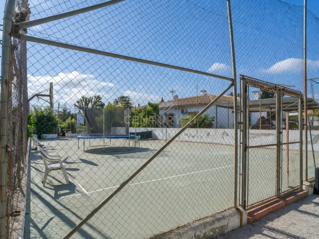 Propriedade única com 2 habitações independentes, piscina e zona desportiva em Alhaurín de la Torre - Image 71