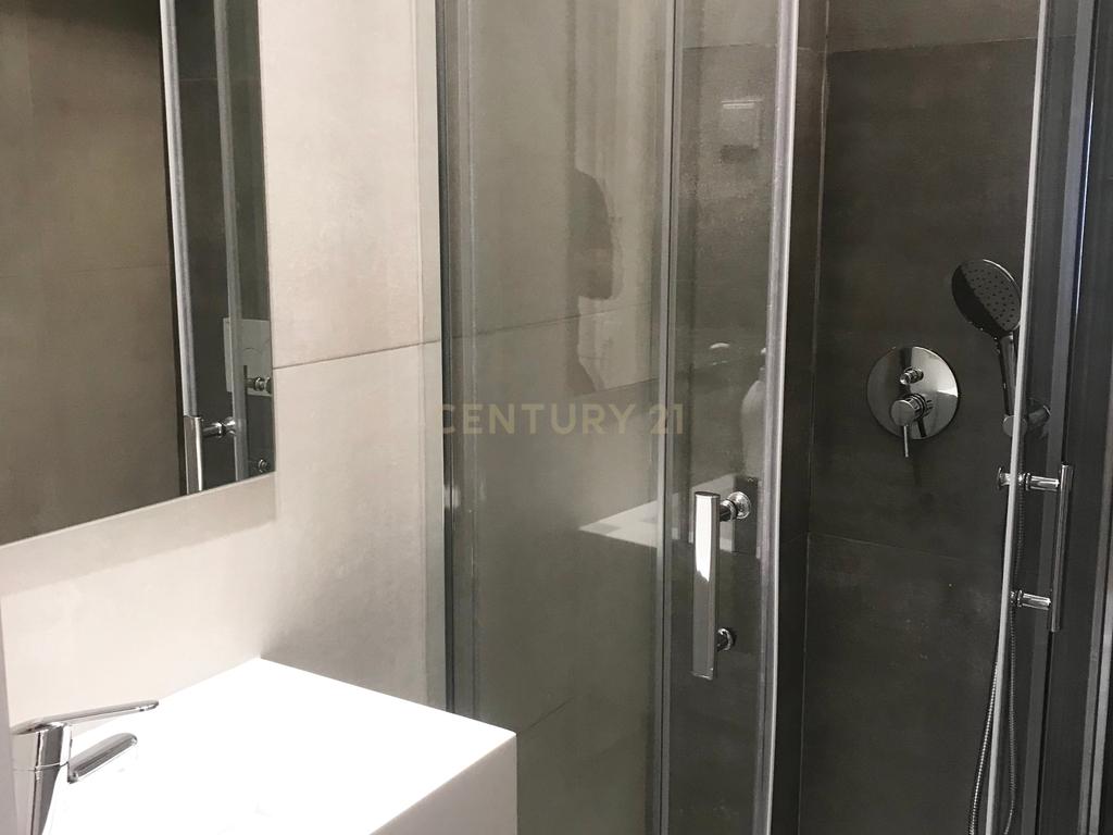 T1 remodelado com varanda no coração de Alfama - Image 15