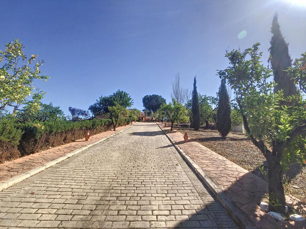 CASA DE LUXO DE CAMPO À VENDA EM ALMOGÍA - MÁLAGA - Image 3