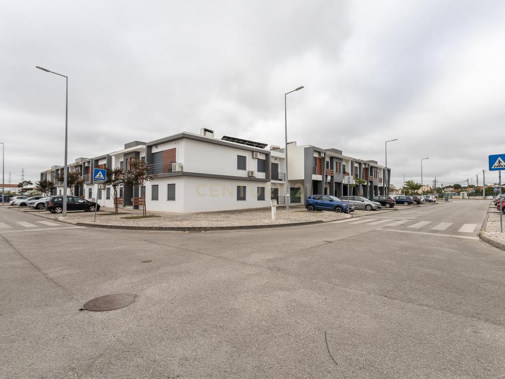 Futuro Apartamento T3, Urbanização Quinta da Torre, Palmela - Image 17