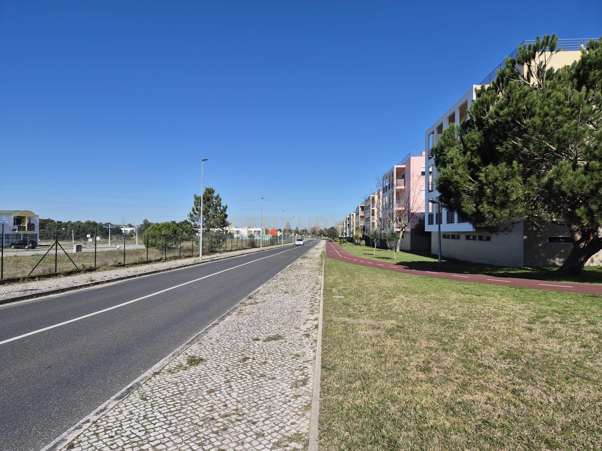 NOVO T2 – Urb Colinas da Arrábida – parqueamento e arrecadação - Image 2