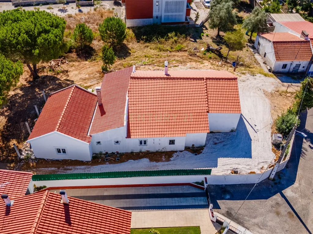 3 excelentes moradias em Santarém - Image 27