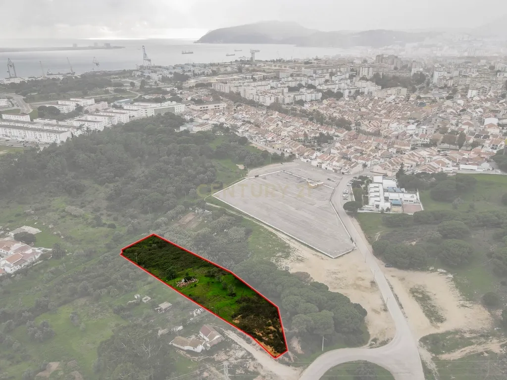 Setúbal - Terreno com capacidade construtiva (4.280m2) - Image 8