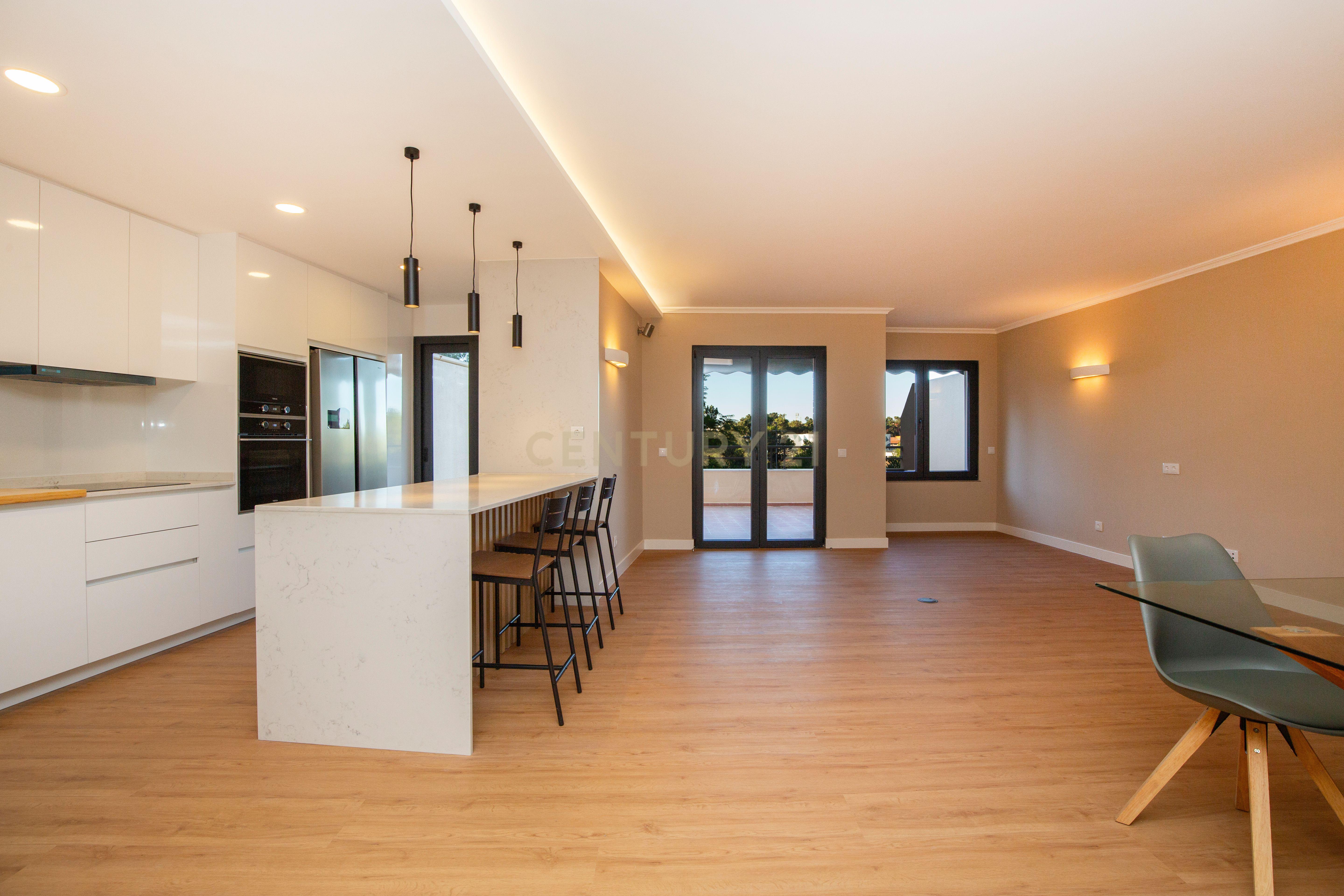 Apartamento T3 Remodelado na Exclusiva Quinta da Graciosa, Estoril - Image 5