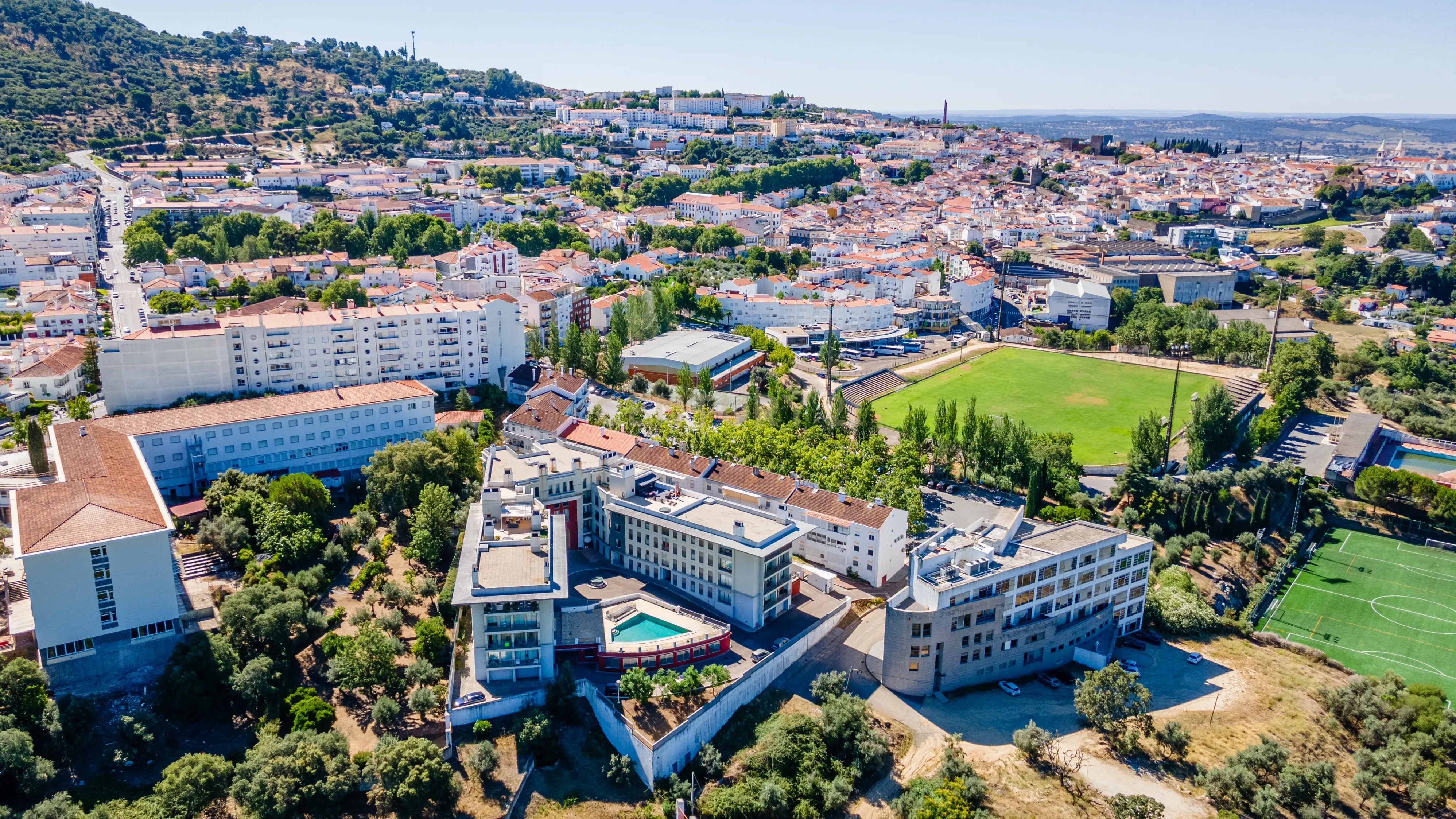 Prédio no Centro de Portalegre para investimento - Image 50