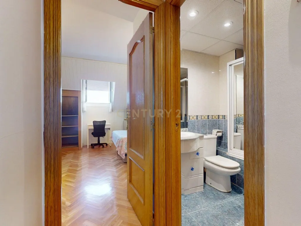 - Image 21