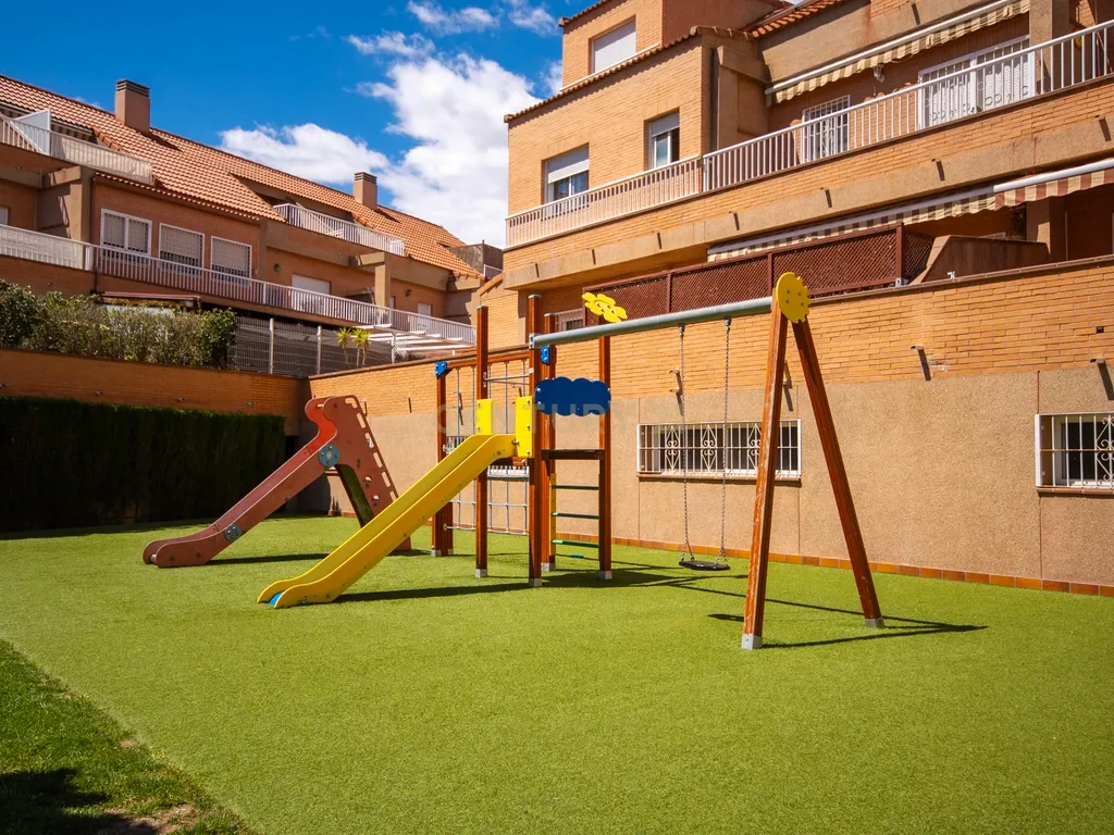 Moradia geminada de esquina em Alicante Golf, espaço, privacidade e qualidade de vida numa das zonas mais exclusivas de Alicante - Image 13