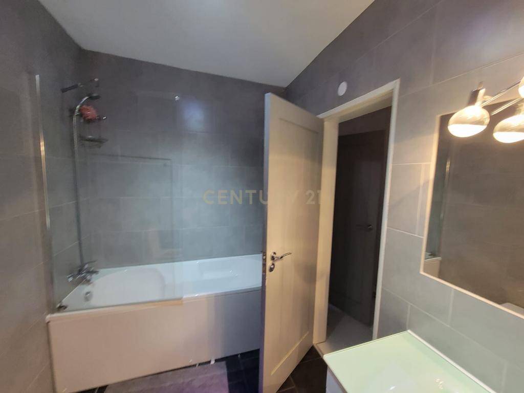 Apartamento T2 na Praia do Carvoeiro. - Image 6