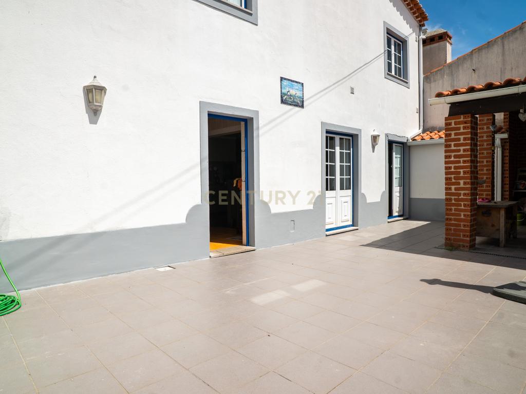 🏡 Moradia T4 Impecável em Olho Marinho – a poucos minutos de Peniche! - Image 57