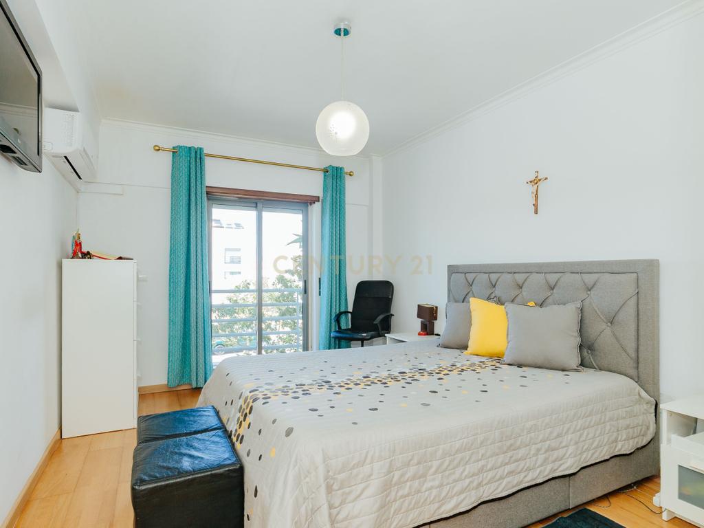Apartamento T3 em Montijo, Setúbal - Excelente Localização - Image 2