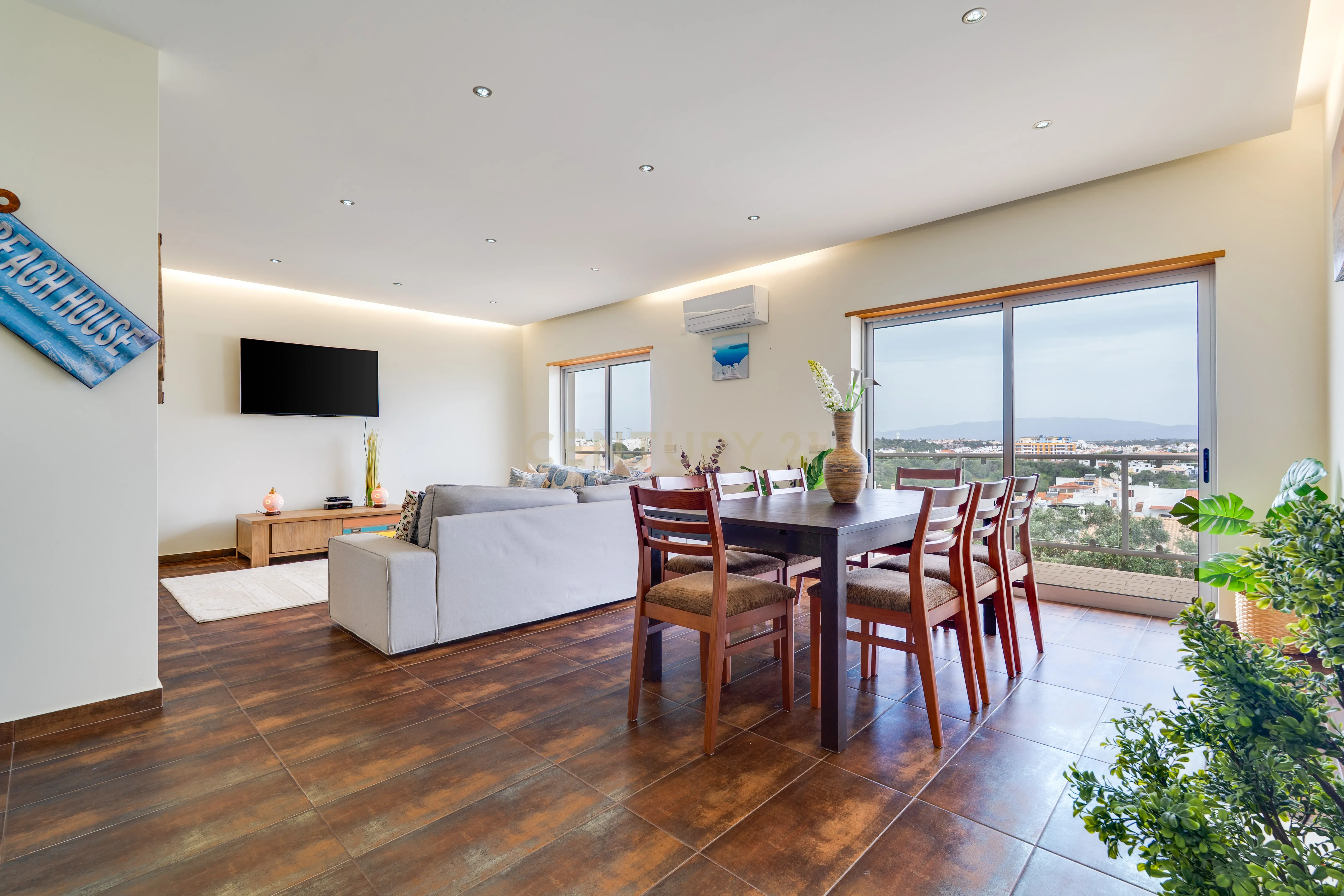 Fotografia 8 de Exclusivo Duplex T4 com terraço de 144m2, Box e estacionamento privativo  (Portimão)