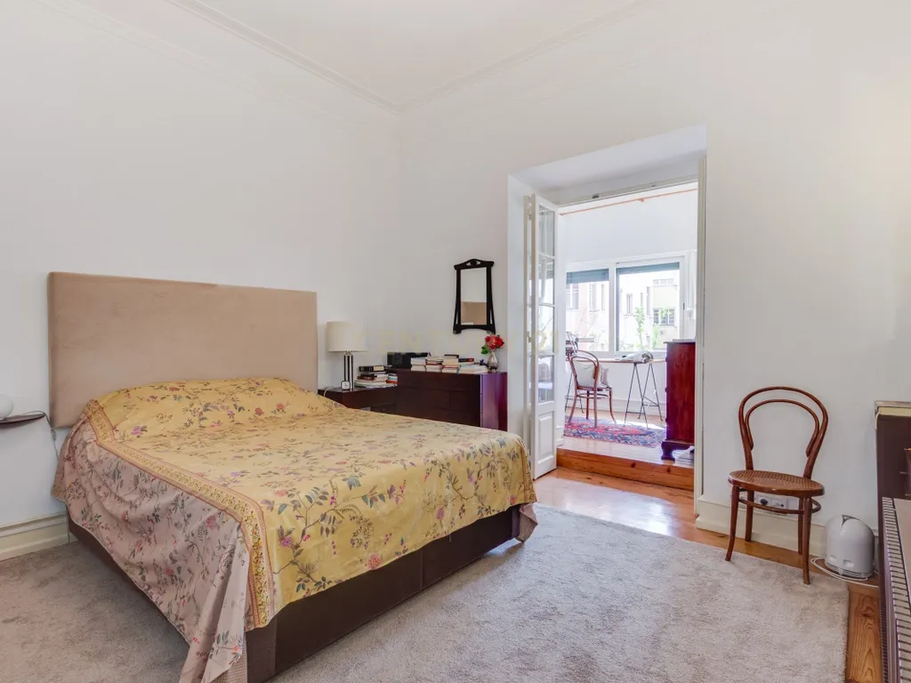Espetacular T7 no Areeiro, Lisboa - 225m² de Conforto - Image 11