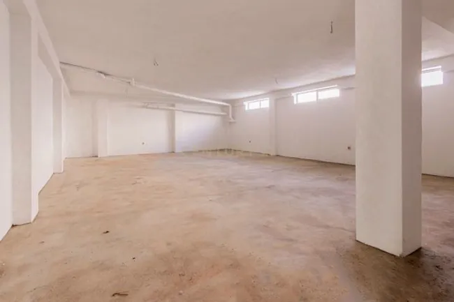 ARMAZÉM PARA VENDA | 73 m² | ERMESINDE – TRAVESSA DO RAMALHÃO - Image 3