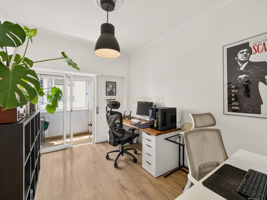 T3 Remodelado em Belas| O equilíbrio perfeito entre conforto, tranquilidade e localização - Image 18