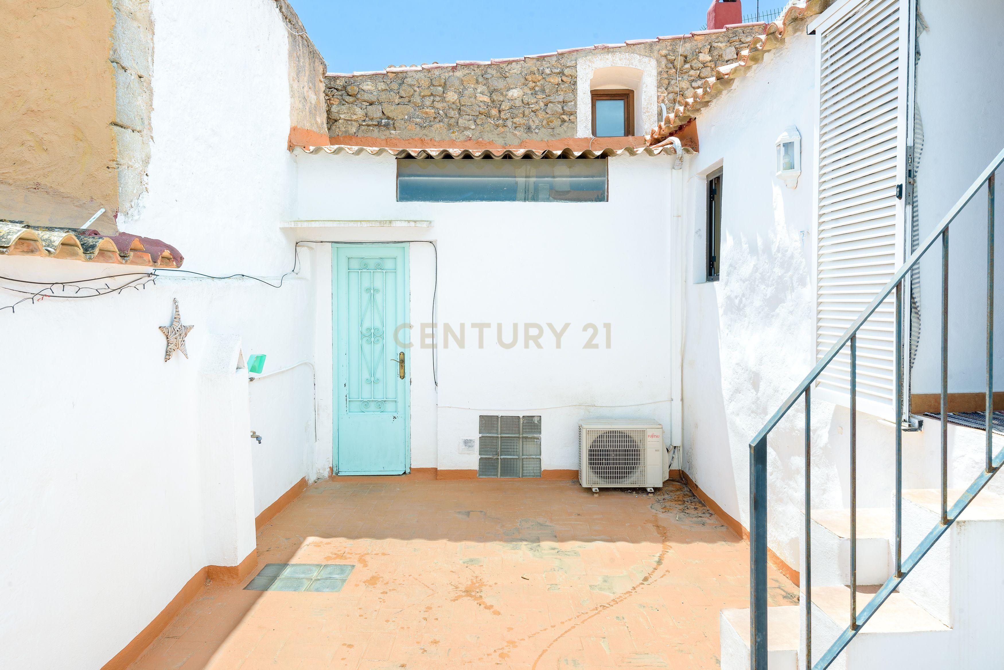 À venda: Casa histórica com grande potencial em Dalt Vila – Ibiza - Image 13