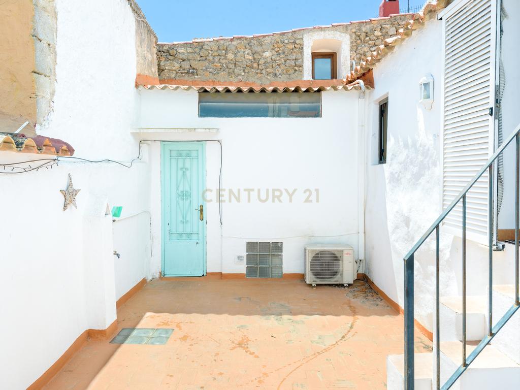 À venda: Casa histórica com grande potencial em Dalt Vila – Ibiza - Image 13