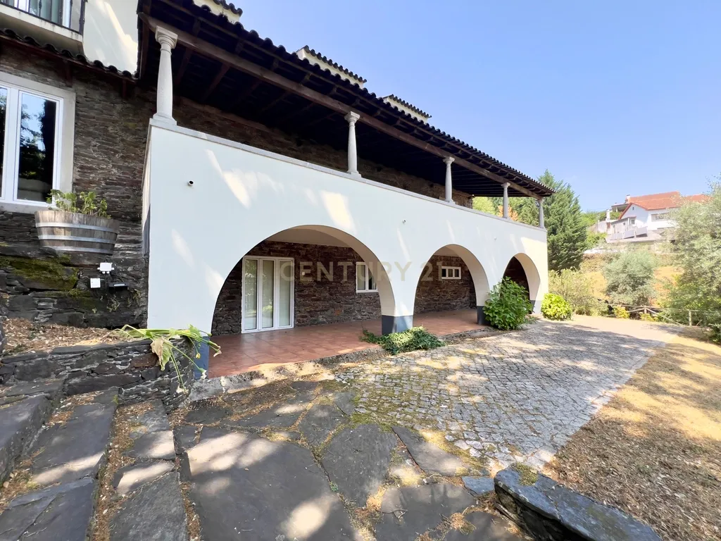 Turismo Rural || Moradia com Piscina || Castanheira De Pêra - Image 19