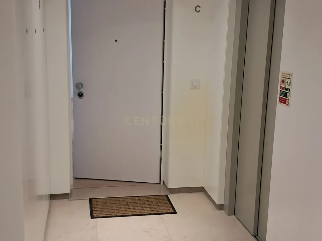 Luxuoso Apartamento T2 em Carcavelos Cascais - Image 4