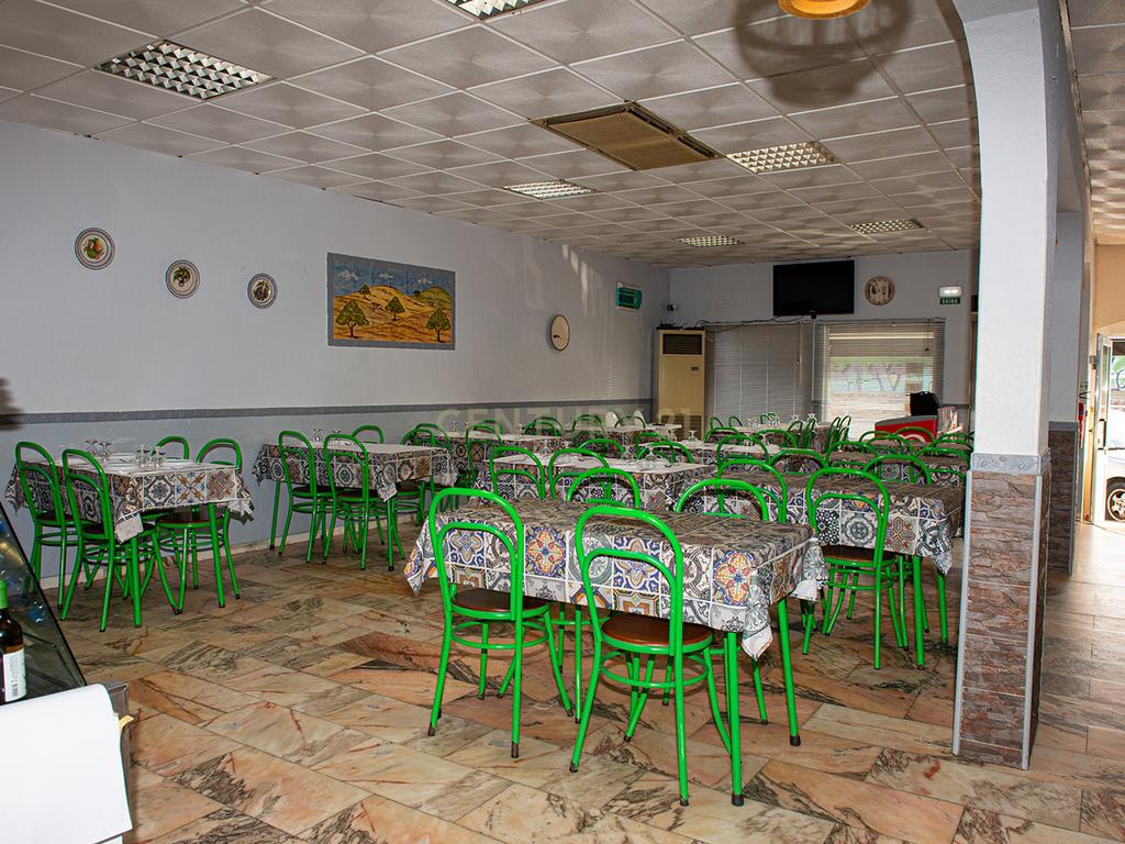 Restaurante com 60 lugares e um Apartamento T2 - Image 4