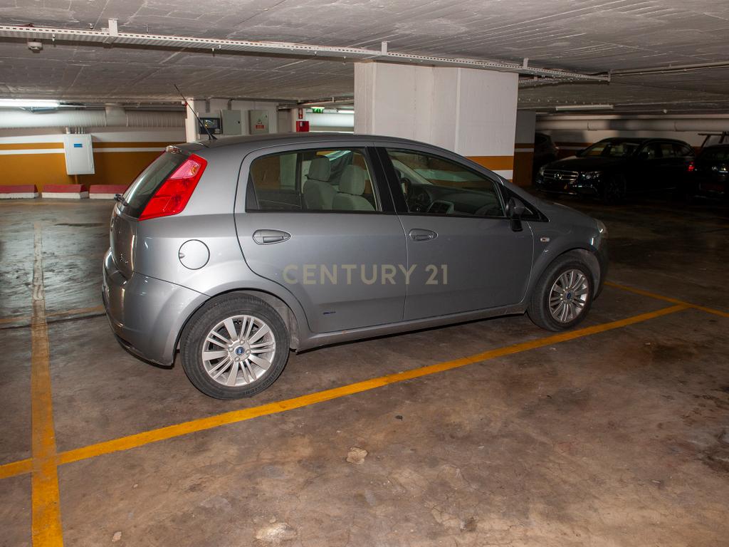Lugar de Garagem em Zona Premium de Miraflores - Image 4