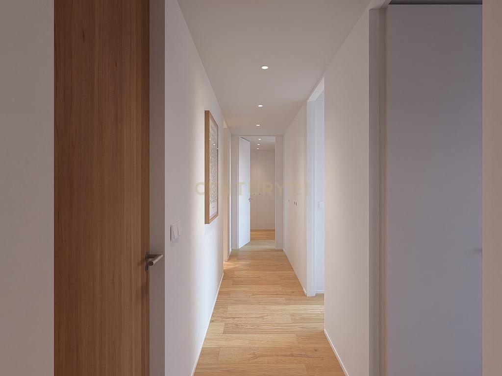 Condomínio do Sobreiro | T3 com 168m2 em Matosinhos, Senhora da Hora, junto ao metro - Image 19