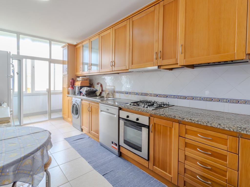 Apartamento T2, Centro da Marinha Grande - Image 4