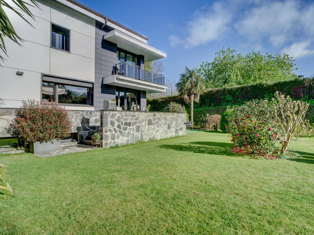  - Image 5