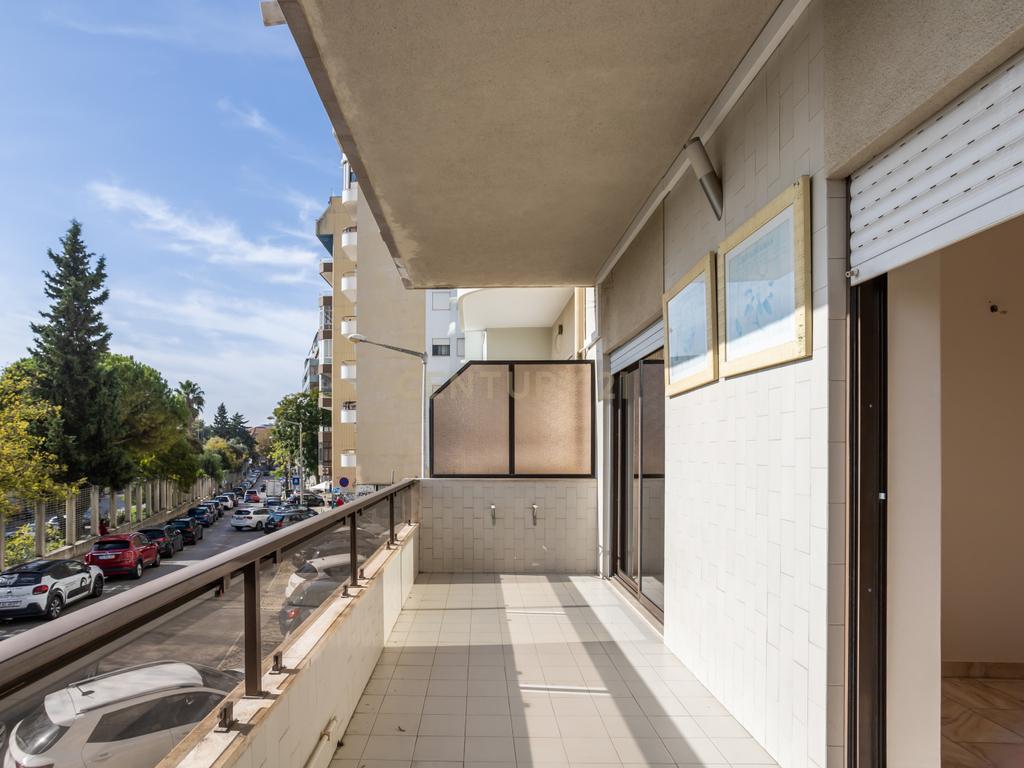 Apartamento T4, centro de Almada com terraço - Image 38