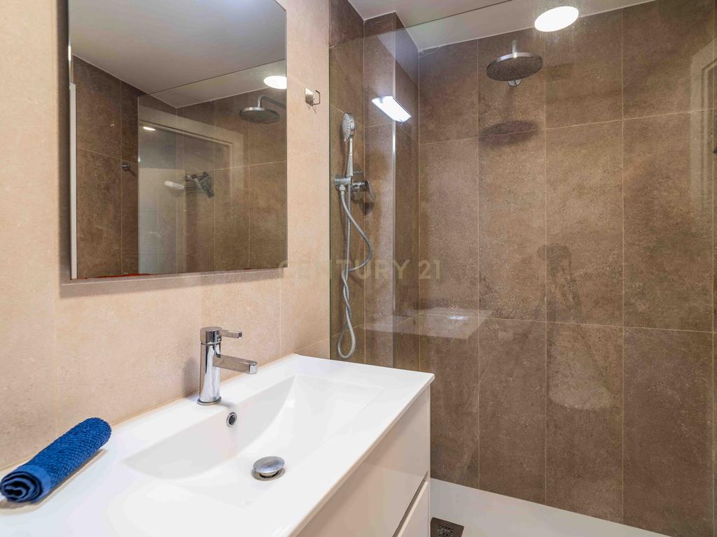 Apartamento de Luxo com Vista para a Praia emFuengirola Málaga - Image 15