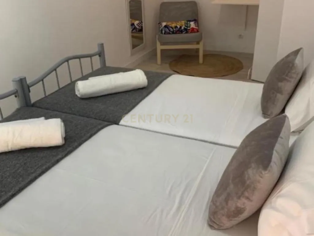 Apartamento T3 + 1 com Licença de Alojamento Local – Estrela / Campo de Ourique, Lisboa - Image 28
