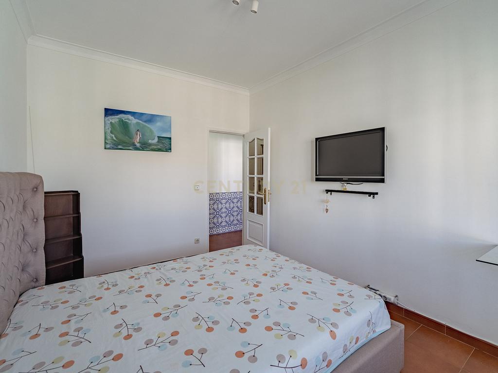 Apartamento T1 Feijó - Almada - Image 11