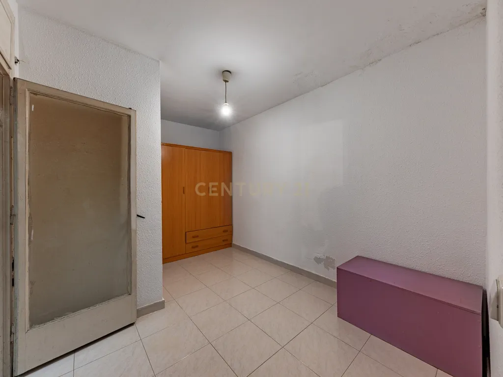 Apartamento luminoso com varanda e pátio na La Bòbila – Sitges - Image 16