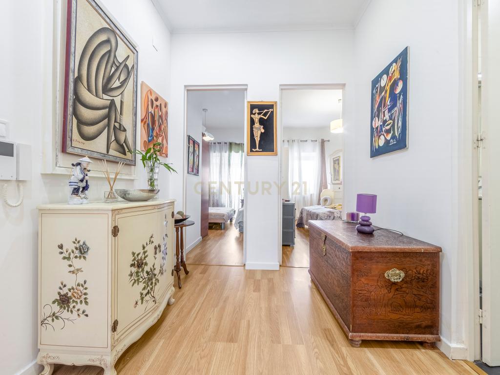 Apartamento T2 renovado para venda na pontinha - Image 8