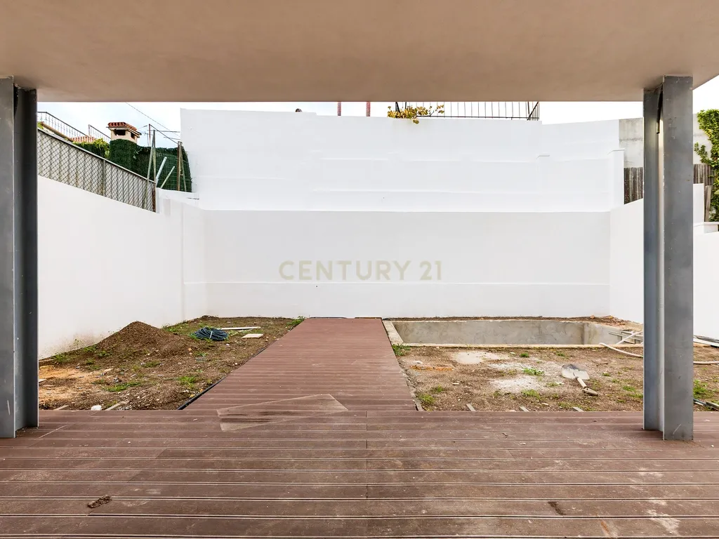 Moradia T4 de Luxo no Bairro da Encarnação, Lisboa - Image 6