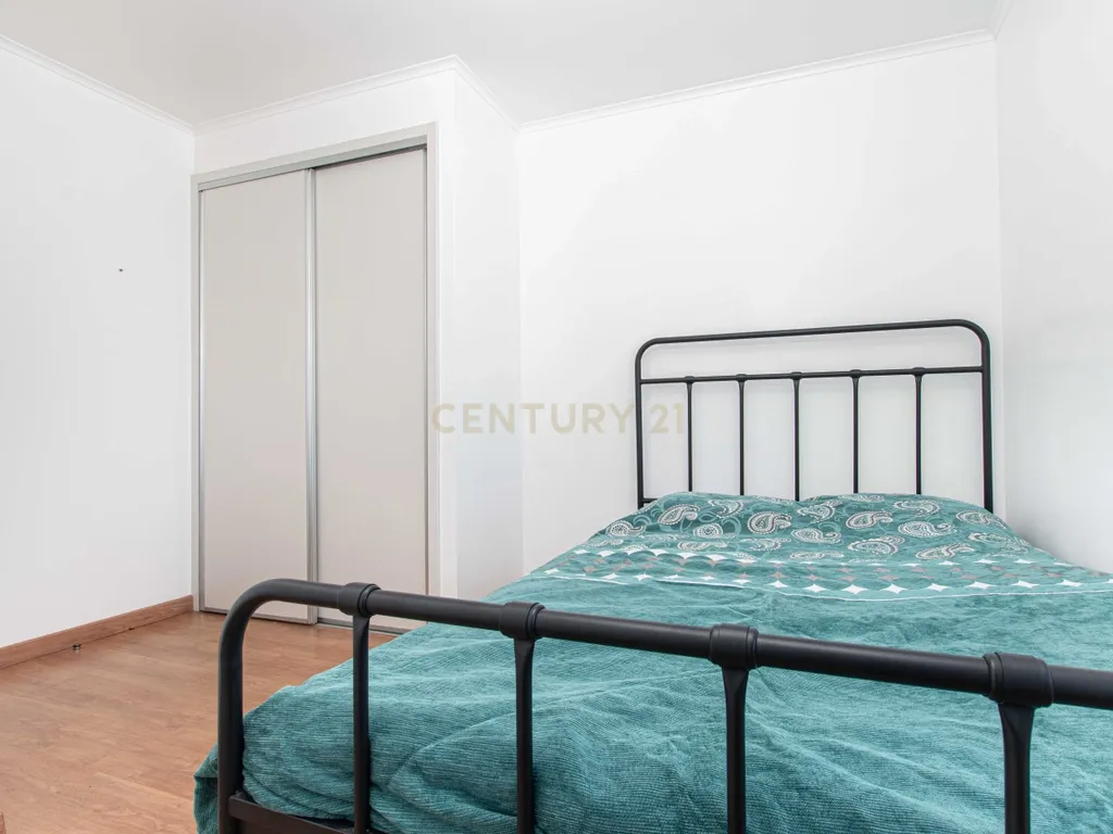 Apartamento T4 em Santa Clara - Lisboa - Image 14