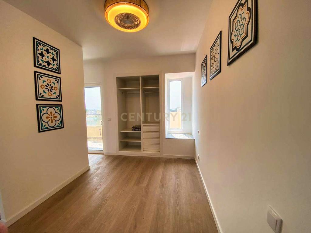 Apartamento T0 Totalmente Renovado - Image 6