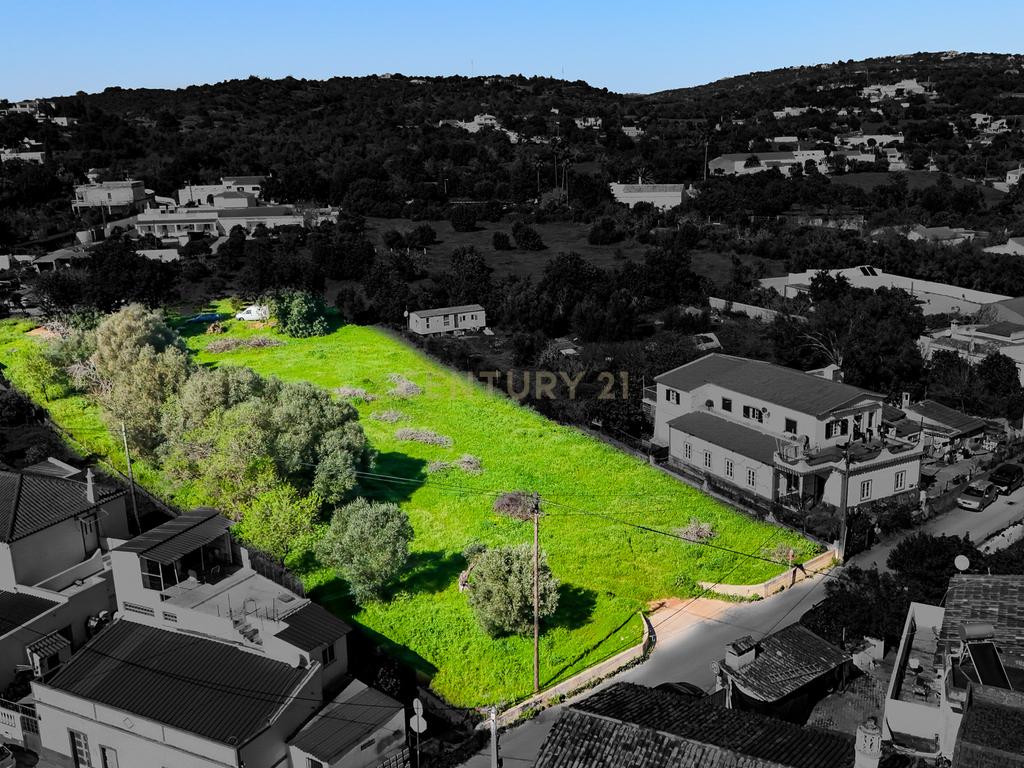 TERRENO COM PROJETO APROVADO PARA 2 MORADIAS T3 - BOLIQUEIME - Image 25