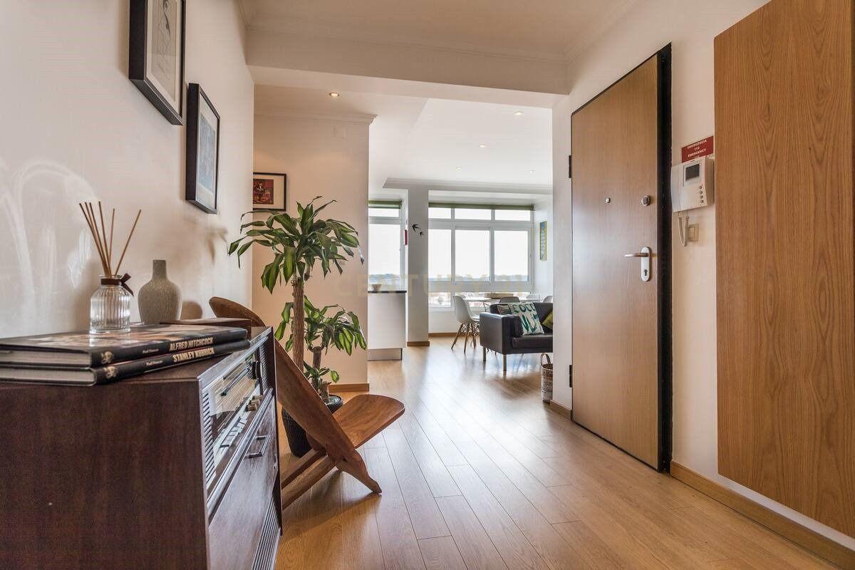 Arrendamento – T3 Remodelado com Vista Rio | Alcântara, Lisboa - Vista 3