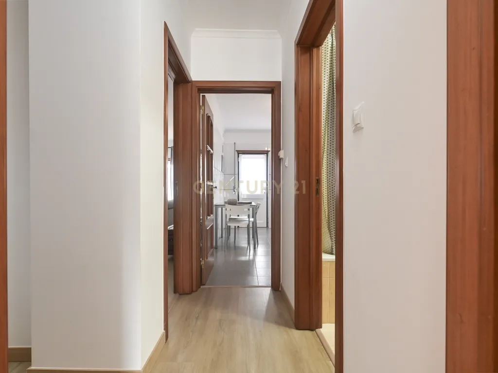 Apartamento T2 em Milharado, com terraço e parquemento - Image 8