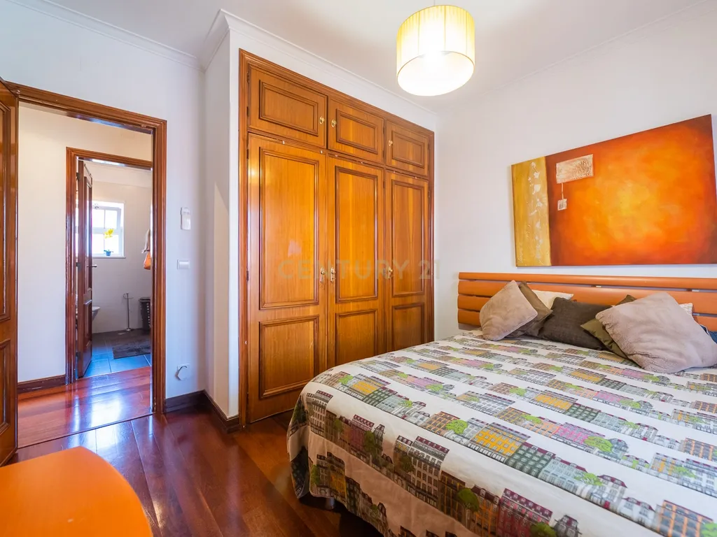 Moradia T4 com piscina | Cascais - Image 72