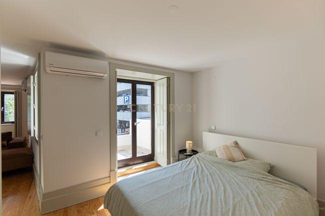Apartamento T1 de charme com jardim no centro do Porto - Image 4