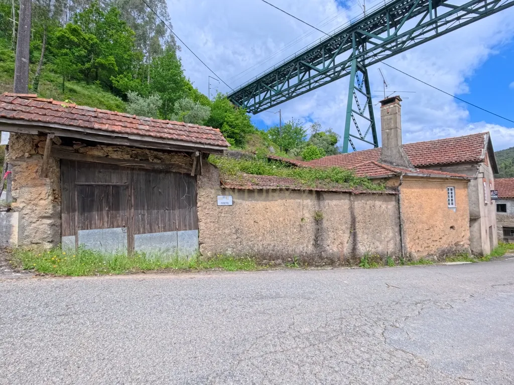 Moradia em xisto isolada em Trezói – Mortágua - Image 3