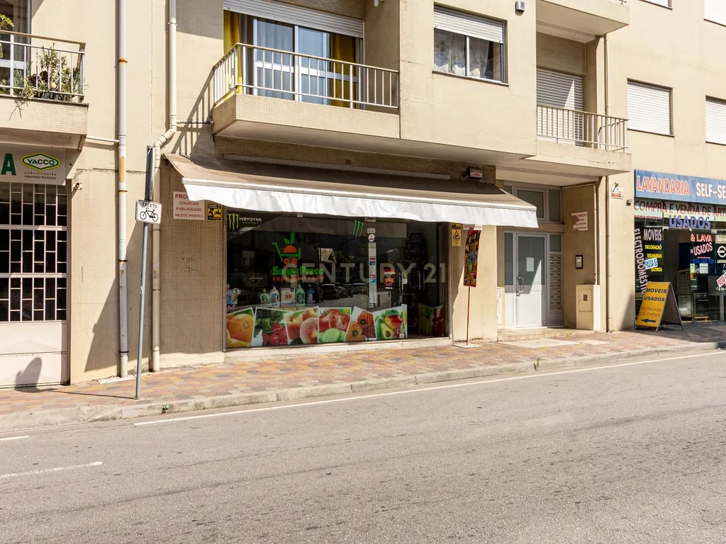 Trespasse de Supermercado junto à Universidade do Minho - Image 14