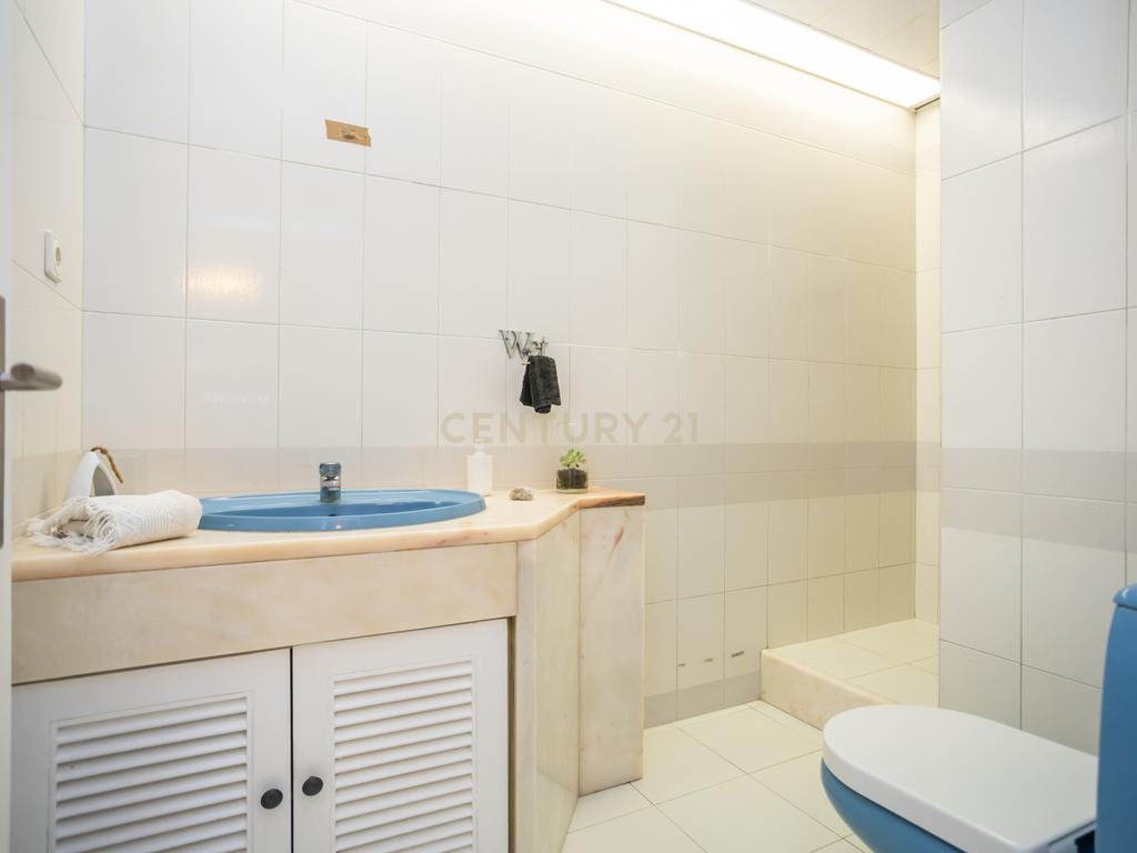 Apartamento T4, centro de Almada com terraço - Image 30