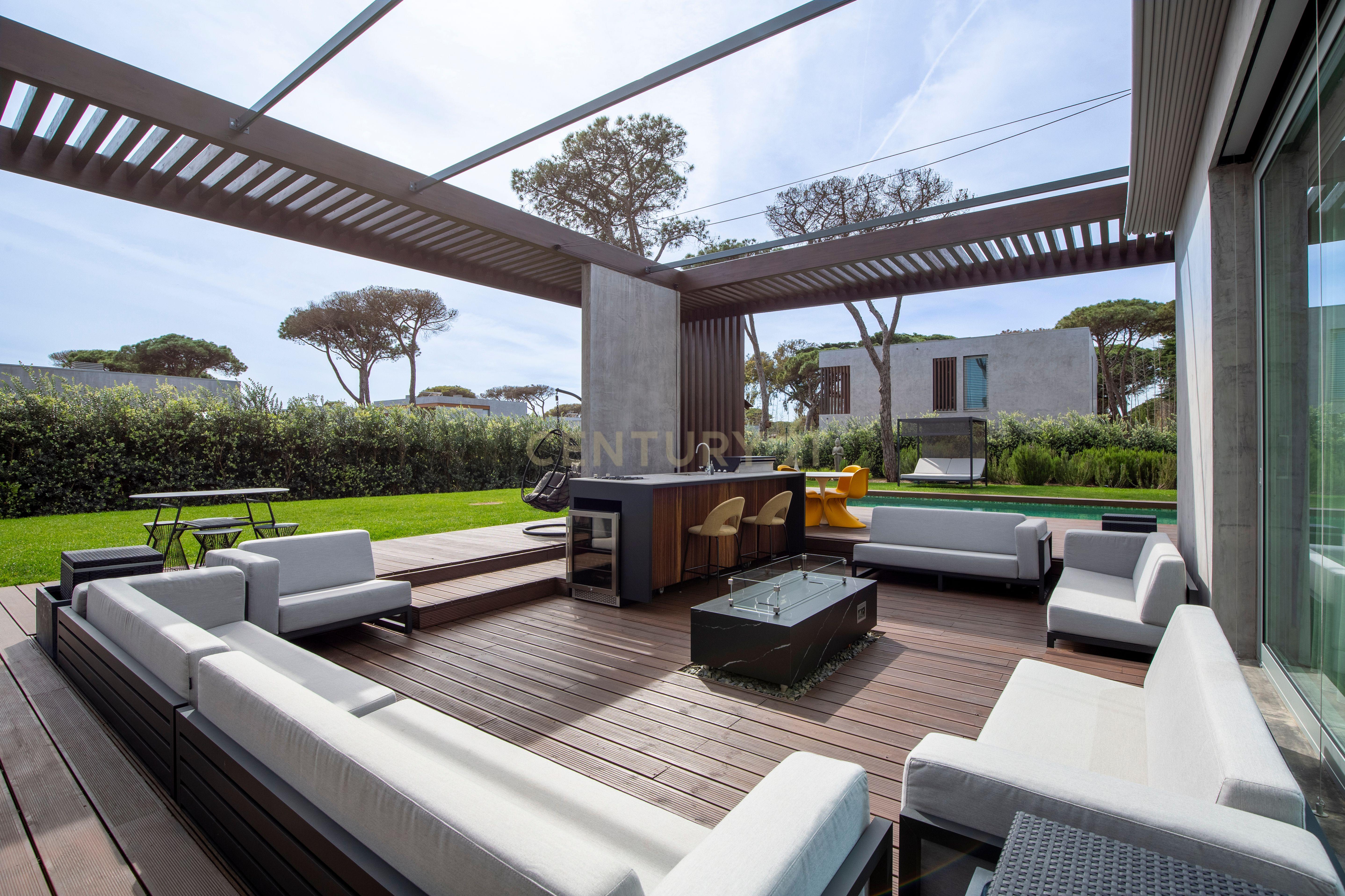 Moradia T5 no Bloom Marinha - Image 3