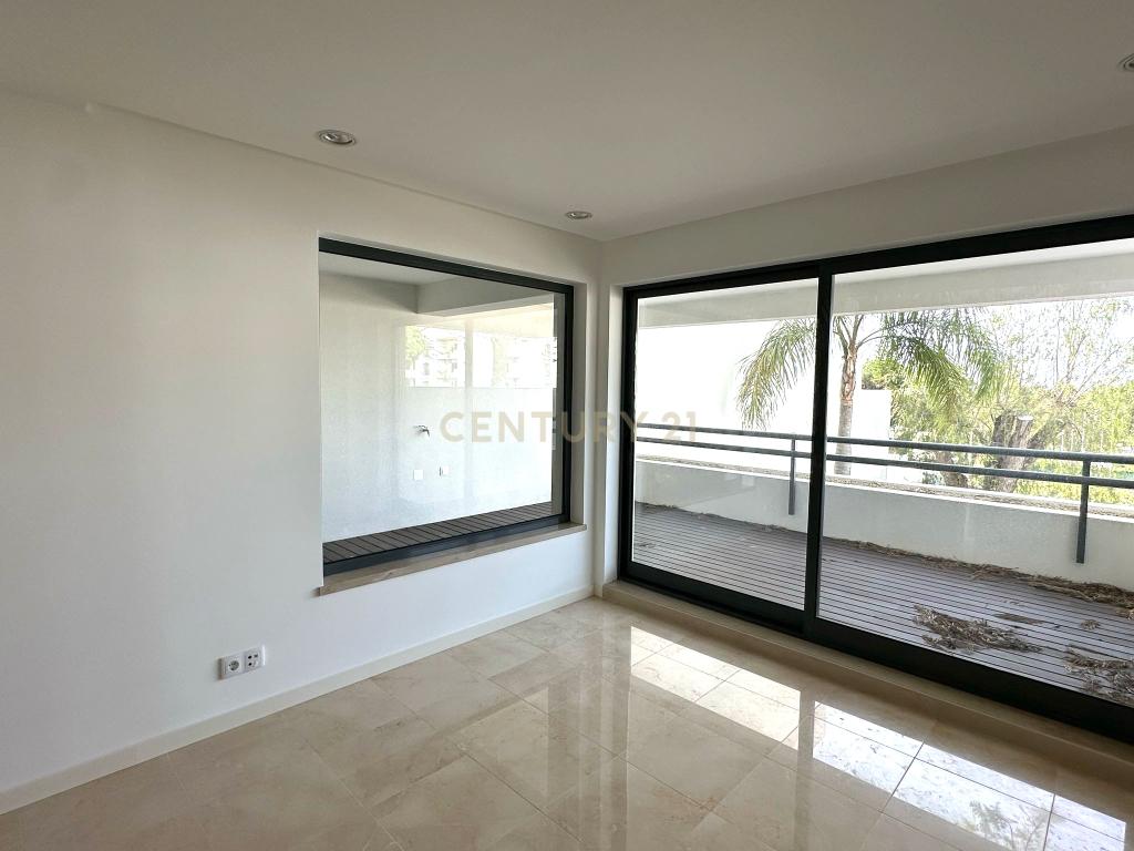 Apartamento T2 | Novo | Vilamoura | Condomínio Fechado - Image 14