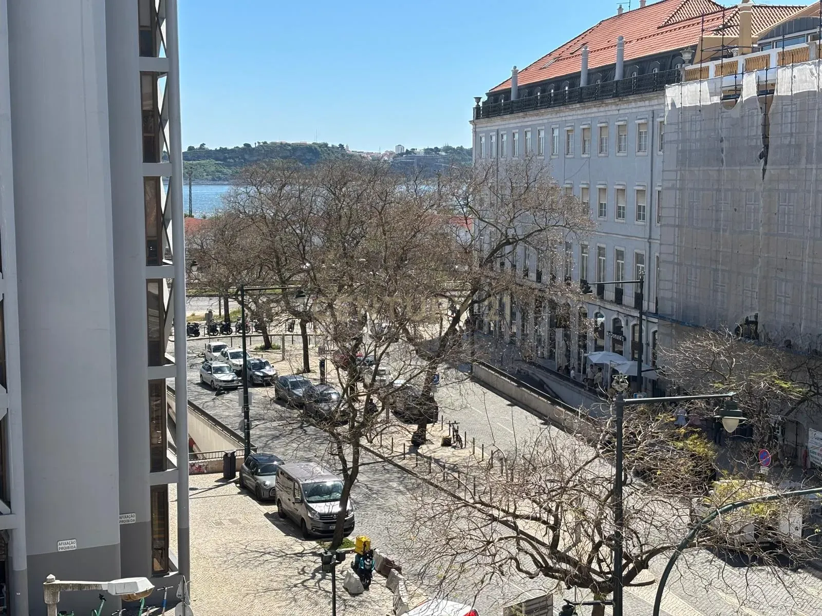 Estúdio Moderno para Arrendar em Santos – Lisboa - Image 16